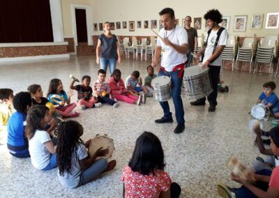 Talleres y cursos de la batucada kumkuntrà