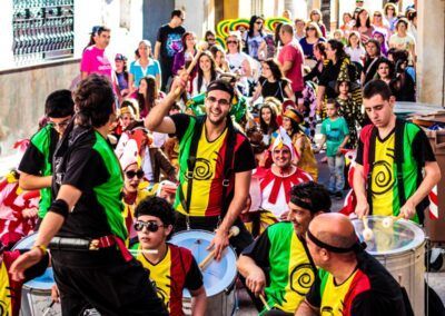 Cabalgatas con la batucada Kumkumtrà