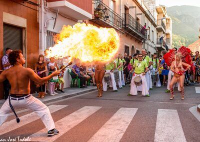 zancudos y capoeira con la batucada kumkumtrà