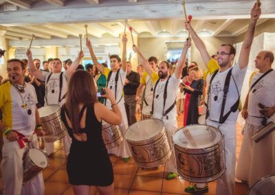 Bodas y despedidas con la batucada kumkumtrà