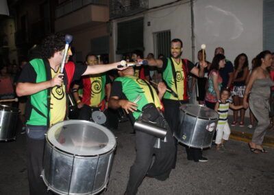 Cabalgatas con la batucada Kumkumtrà