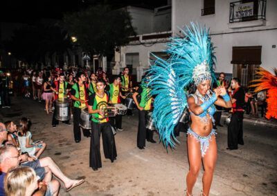 Bailarinas Brasileñas con la batucada kumkumtrà